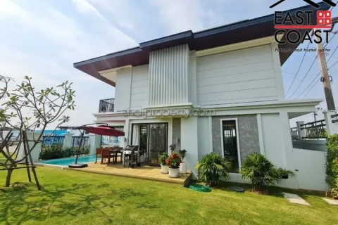 Casa de 4 dormitorios en Pattaya, Tailandia № 213745 - foto 5