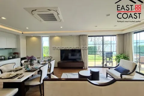Casa de 4 dormitorios en Pattaya, Tailandia № 213745 - foto 9