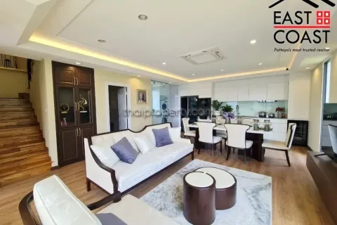 Casa de 4 dormitorios en Pattaya, Tailandia № 213745 - foto 6
