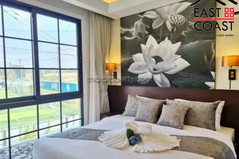 Casa de 4 dormitorios en Pattaya, Tailandia № 213745 - foto 24