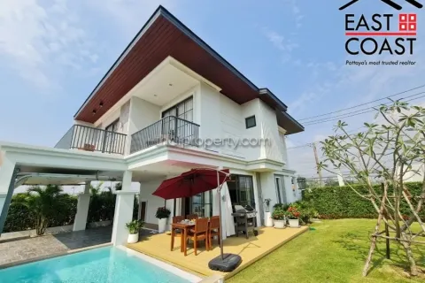 Casa de 4 dormitorios en Pattaya, Tailandia № 213745