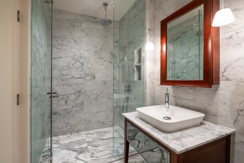 Condo in Watthana, Bangkok, Thailand, 2 bedrooms № 201179 - photo 12