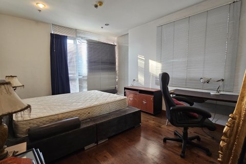 Condo à Watthana, Bangkok, Thaïlande, 3 chambres № 201178 - photo 4