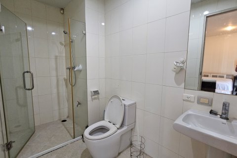 Condo à Watthana, Bangkok, Thaïlande, 3 chambres № 201178 - photo 7