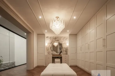 Haus in Phra Khanong, Bangkok, Thailand 6 Schlafzimmer № 214755 - Foto 8