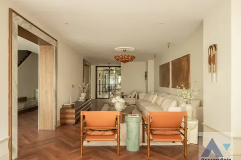 Haus in Phra Khanong, Bangkok, Thailand 6 Schlafzimmer № 214755 - Foto 15