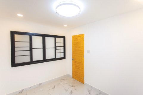 Таунхаус в Буенг Куме, Бангкок, Таиланд с 3 спальнями № 167528 - фото 4