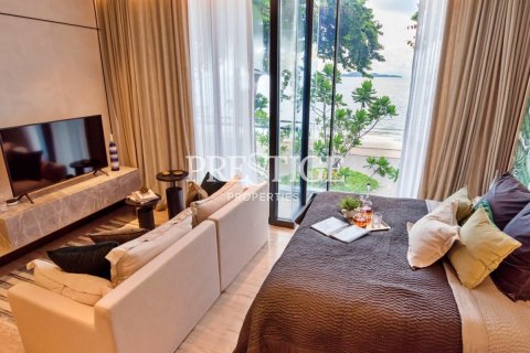 Condo in Pattaya, Thailand, 1 bedroom  № 198618 - photo 2