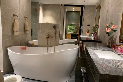 Condo à Bang Rak, Bangkok, Thaïlande, 2 chambres  № 171127 - photo 10