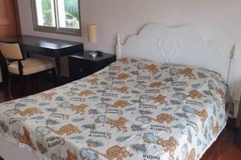 House in Cha-am, Thailand 4 bedrooms № 153018 - photo 2