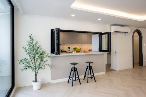 Condo à Bangkok, Thaïlande, 3 chambres  № 180535 - photo 12