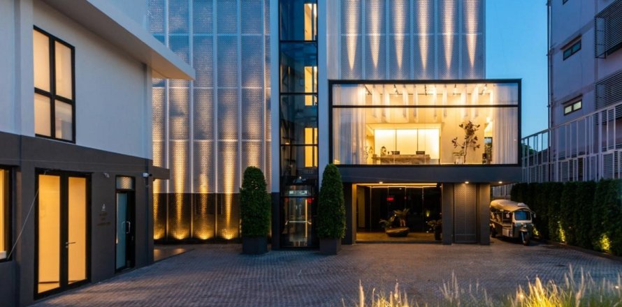 Commercial property in Bangkok, Thailand № 180537