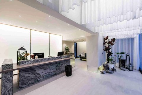 Commercial property in Bangkok, Thailand № 180537 - photo 2