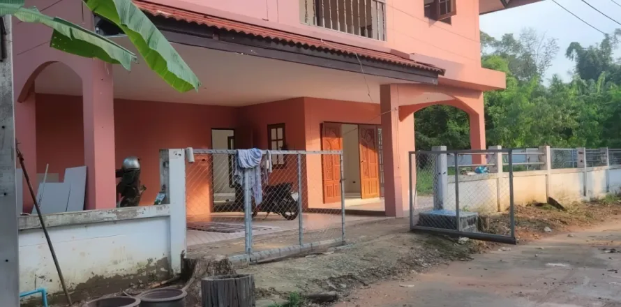 Дом в Паттайе, Таиланд с 4 комнатами № 155537