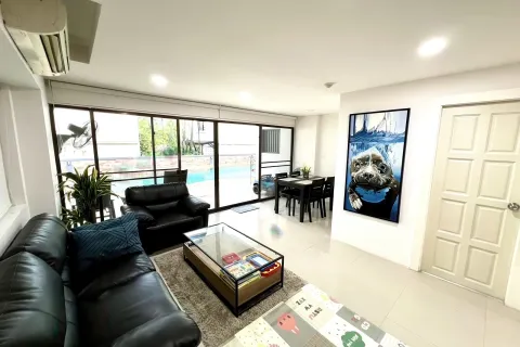 Appartement à Pattaya, Thaïlande 2 chambres № 155533 - photo 1