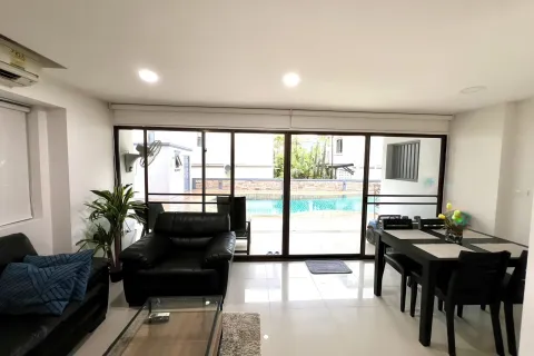 Appartement à Pattaya, Thaïlande 2 chambres № 155533 - photo 4