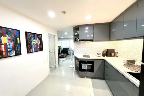 Appartement à Pattaya, Thaïlande 2 chambres № 155533 - photo 9