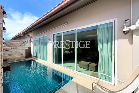 House in Pattaya, Thailand 3 bedrooms № 197566