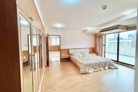 Condo à Watthana, Bangkok, Thaïlande, 3 chambres  № 171800