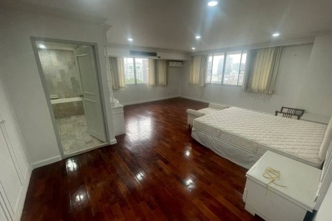 Кондоминиум с 3 спальнями в Ваттхане, Бангкок, Таиланд № 171795 - фото 6