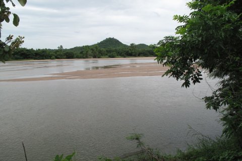 Land in Tak, Thailand 8000 sq.m. № 171799 - photo 7