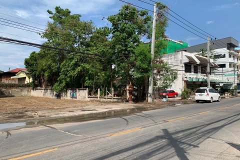 Land in Chiang Mai, Thailand 796 sq.m. № 171796 - photo 7