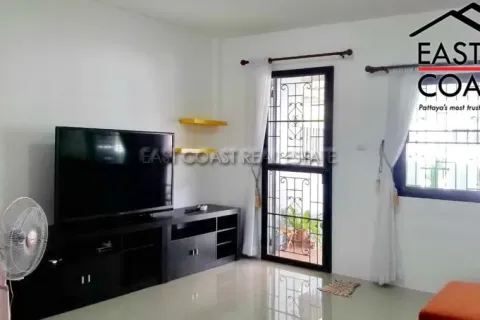 Casa de 2 dormitorios en Pattaya, Tailandia № 212982 - foto 4