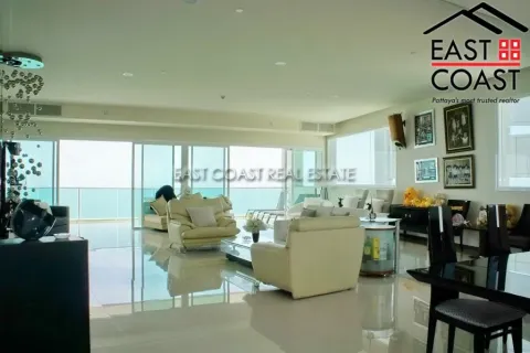 Condominio de 4 dormitorios en Pattaya, Tailandia № 212978 - foto 2