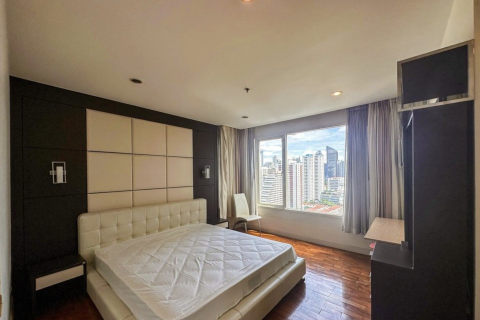Condo in Watthana, Bangkok, Thailand, 2 bedrooms  № 147592 - photo 5