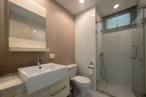 Condo in Watthana, Bangkok, Thailand, 2 bedrooms  № 147592 - photo 7