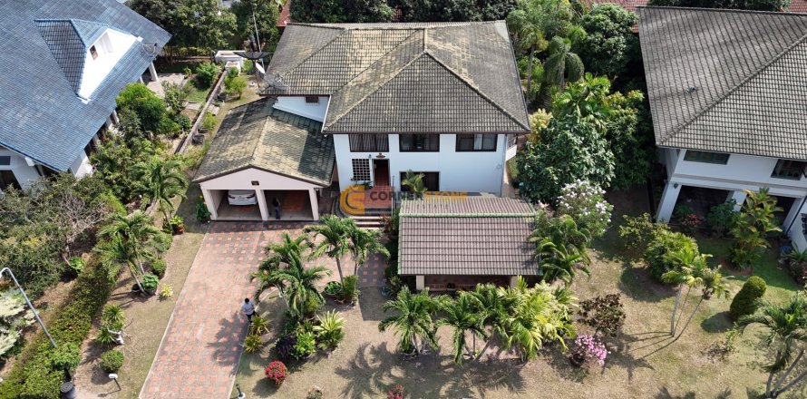 Студия в Чонбури, Таиланд № 164934