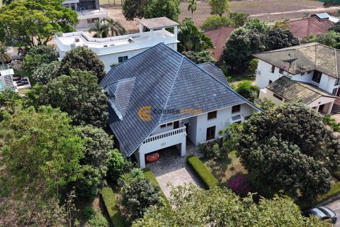 Studio in Chonburi, Thailand № 164935