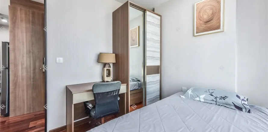 Condo à Ratchathewi, Bangkok, Thaïlande, 2 chambres  № 162061