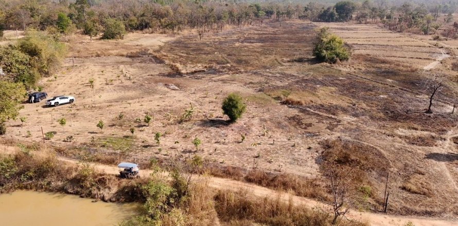 Terrain à Udon Thani, Thaïlande 41600 m2 № 162060