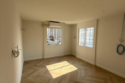 Condo in Yan Nawa, Bangkok, Thailand, 2 bedrooms  № 162058 - photo 4