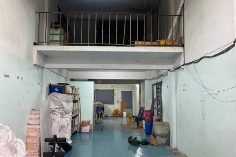 Townhouse in Bangkok Noi, Thailand 5 bedrooms № 154077 - photo 1