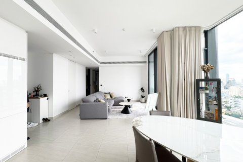 Кондоминиум с 2 спальнями в Банг Раке, Бангкок, Таиланд № 154079 - фото 1