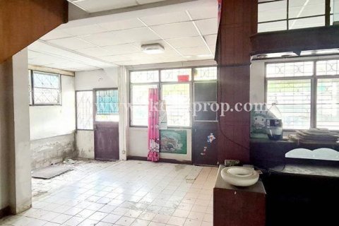 Maison à Nonthaburi, Thaïlande 4 chambres № 154074 - photo 3