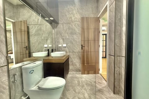 House in Pattaya, Thailand 4 bedrooms № 170369 - photo 18