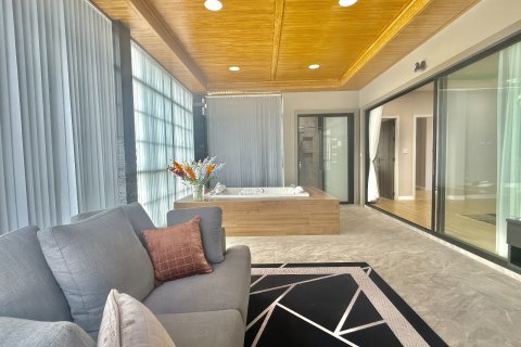 House in Pattaya, Thailand 4 bedrooms № 170369 - photo 25