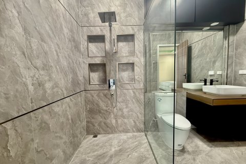 House in Pattaya, Thailand 4 bedrooms № 170369 - photo 19