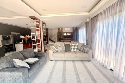 House in Pattaya, Thailand 4 bedrooms № 170369 - photo 5