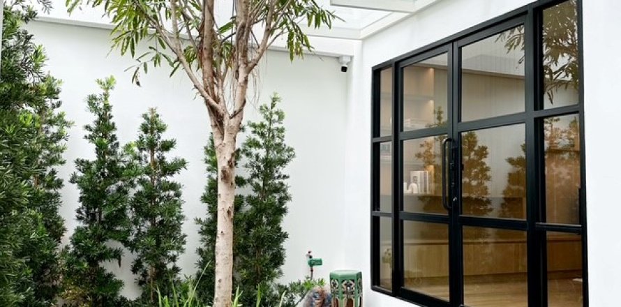 Таунхаус в Пхракханонге, Бангкок, Таиланд с 4 спальнями  № 170371