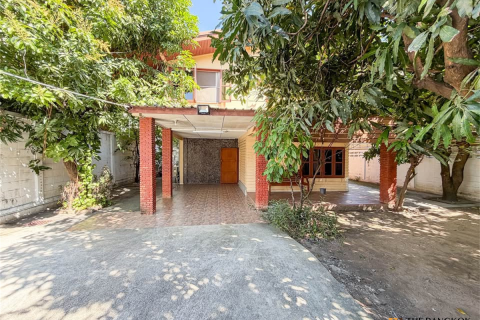 House in Bangkok, Thailand 3 bedrooms № 190376