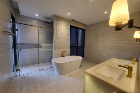 House in Bangkok, Thailand 4 bedrooms № 190378 - photo 13