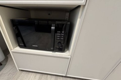 Condo in Hua Hin, Thailand, 1 bedroom  № 172965 - photo 8