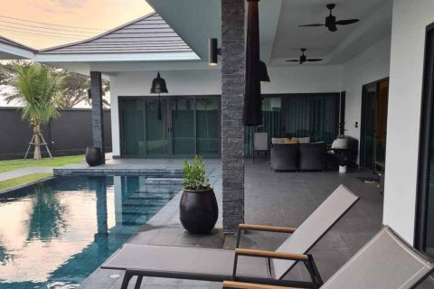 Вилла в Хуа Хине, Таиланд с 4 спальнями  № 172964 - фото 8