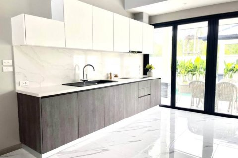 Villa à Phuket, Thaïlande 3 chambres № 172962 - photo 8