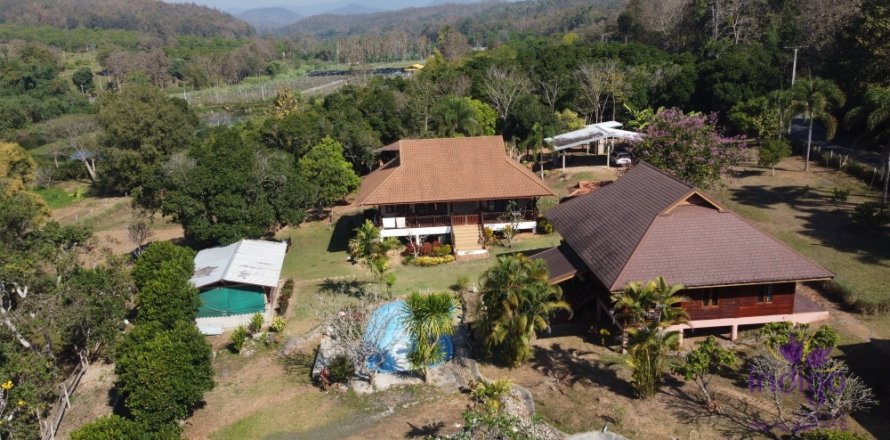 Maison à Mae Taeng, Thaïlande 5 chambres № 200469