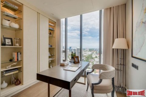 Apartment in Bangkok, Thailand 3 bedrooms № 194039 - photo 5
